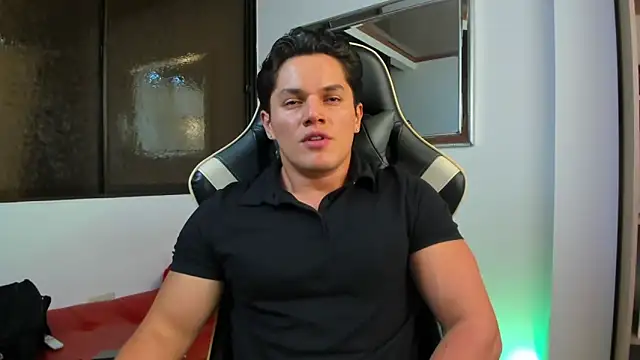 Snapshot of julian_wallace chatting on 01.31.26 julian wallace online show from 01.31.26