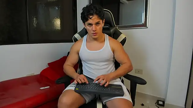 Snapshot of julian_wallace chatting on 02.03.26 julian wallace online show from 02.03.26