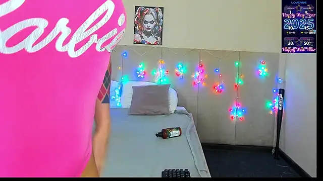 Snapshot of MuscleXXXBarbie chatting on 01.30.25 MuscleXXXBarbie online show from 01.30.25