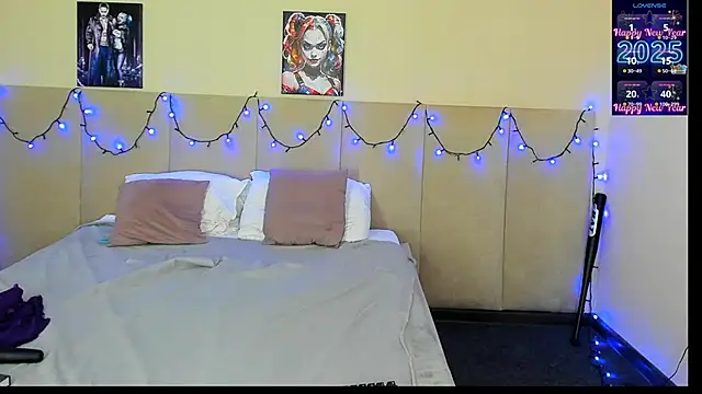 Snapshot of MuscleXXXBarbie chatting on 02.28.25 MuscleXXXBarbie online show from 02.28.25