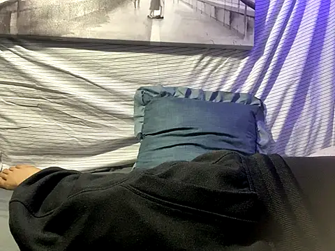 Snapshot of BigMac1596 chatting on 09.25.25 BigMac1596 online show from 09.25.25