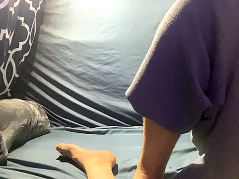 Snapshot of BigMac1596 chatting on 10.04.25 BigMac1596 online show from 10.04.25