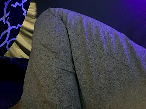 Snapshot of BigMac1596 chatting on 10.16.25 BigMac1596 online show from 10.16.25