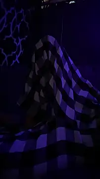 Snapshot of BigMac1596 chatting on 11.21.25 BigMac1596 online show from 11.21.25