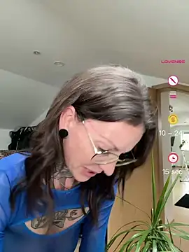 BrownieyQueen online show from 05.18.26