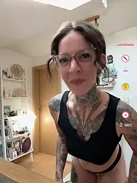 BrownieyQueen online show from 05.24.26