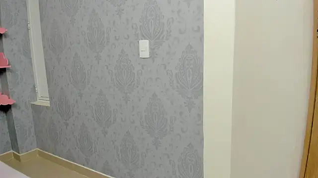 Snapshot of MaddyCute4u chatting on 02.14.25 MaddyCute4u online show from 02.14.25