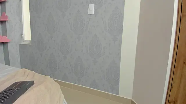 Snapshot of MaddyCute4u chatting on 02.21.25 MaddyCute4u online show from 02.21.25