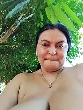 Snapshot of Horny-Mommy-Dirty chatting on 04.26.26 Horny-Mommy-Dirty online show from 04.26.26
