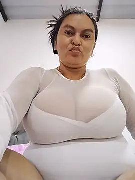 Snapshot of Horny-Mommy-Dirty chatting on 06.09.26 Horny-Mommy-Dirty online show from 06.09.26