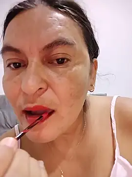 Snapshot of Horny-Mommy-Dirty chatting on 06.20.26 Horny-Mommy-Dirty online show from 06.20.26