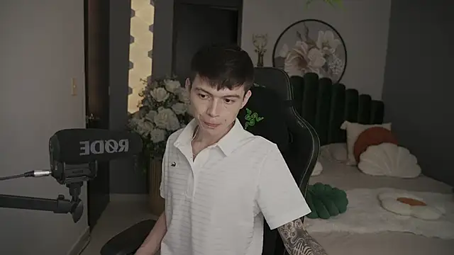 Snapshot of IsmaelRichardson chatting on 03.19.25 IsmaelRichardson online show from 03.19.25