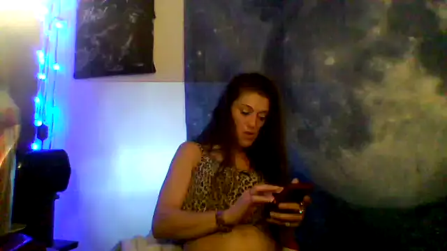 Snapshot of fantasymade69 chatting on 12.02.24 fantasymade69 online show from 12.02.24