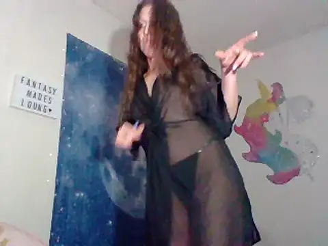 Snapshot of fantasymade69 chatting on 03.01.25 fantasymade69 online show from 03.01.25