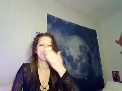 Snapshot of fantasymade69 chatting on 03.01.25 fantasymade69 online show from 03.01.25