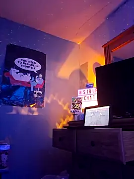 Snapshot of fantasymade69 chatting on 09.28.25 fantasymade69 online show from 09.28.25