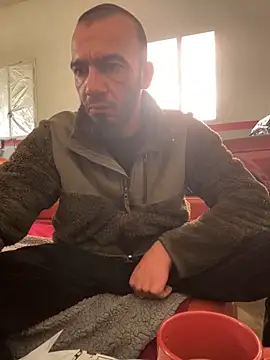 Snapshot of donnuozfutura chatting on 01.07.25 donnuozfutura online show from 01.07.25