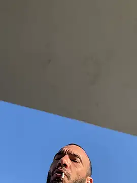 Snapshot of donnuozfutura chatting on 02.06.25 donnuozfutura online show from 02.06.25