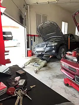 Snapshot of donnuozfutura chatting on 02.19.25 donnuozfutura online show from 02.19.25