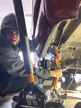 Snapshot of donnuozfutura chatting on 02.27.25 donnuozfutura online show from 02.27.25