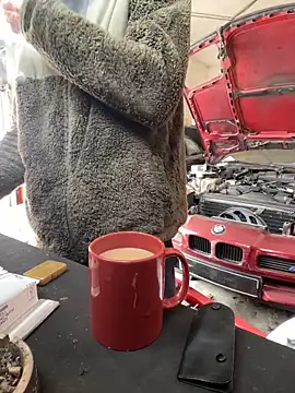 Snapshot of donnuozfutura chatting on 03.10.25 donnuozfutura online show from 03.10.25