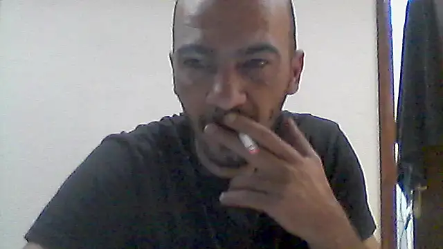 Snapshot of donnuozfutura chatting on 11.05.25 donnuozfutura online show from 11.05.25