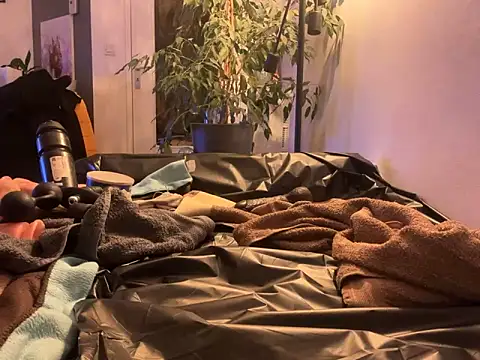 Snapshot of nickgode69 chatting on 02.02.25 nickgode69 online show from 02.02.25