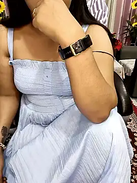 Snapshot of Cute-Raashii chatting on 04.12.26 Cute-Raashii online show from 04.12.26