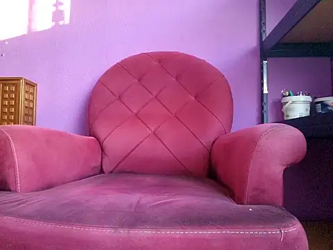 Snapshot of Josephine_LIVE chatting on 09.28.25 Josephine LIVE online show from 09.28.25