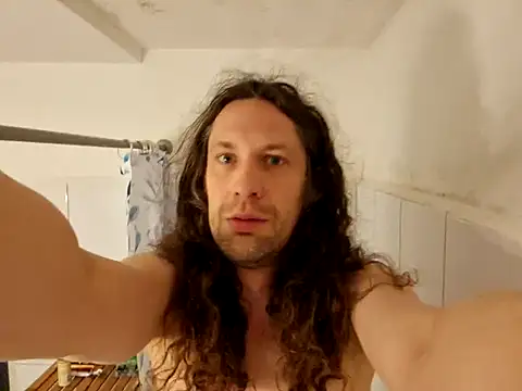 Snapshot of Josephine_LIVE chatting on 10.12.25 Josephine LIVE online show from 10.12.25