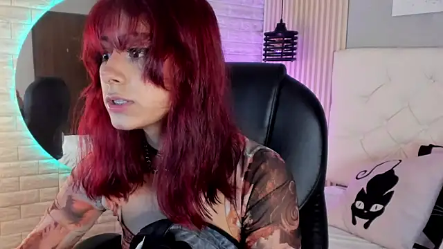 Snapshot of cloe__palmer chatting on 12.04.24 cloe palmer online show from 12.04.24