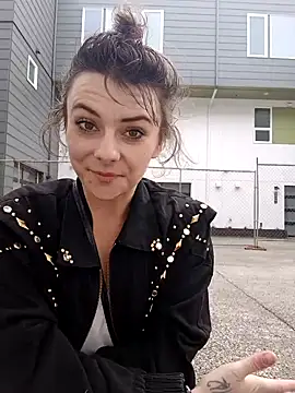 Phoenixmonroe0810 online show from 12.28.24