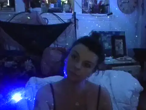 Phoenixmonroe0810 online show from 02.04.25
