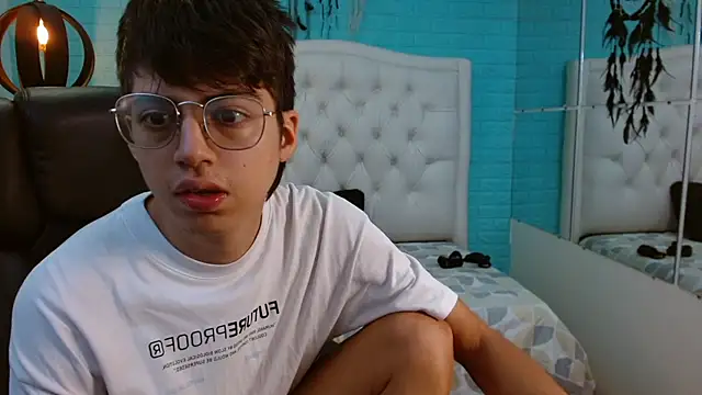 jhoellx online show from 10.19.25