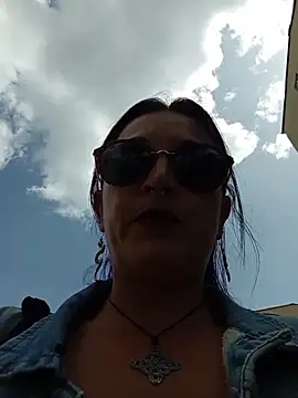 sophie banger online show from 12.14.25