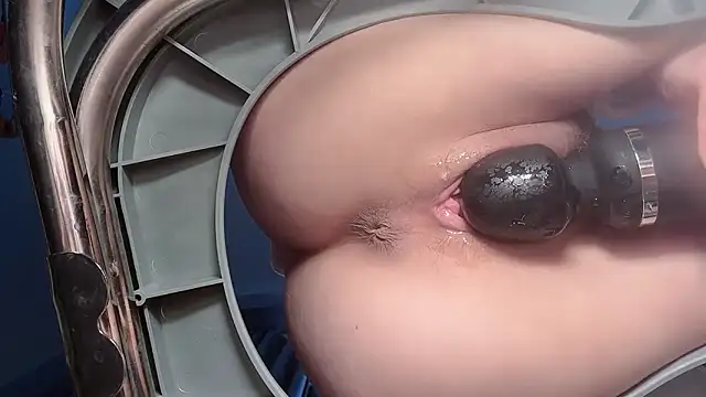 Krismil3 online show from 11.15.25