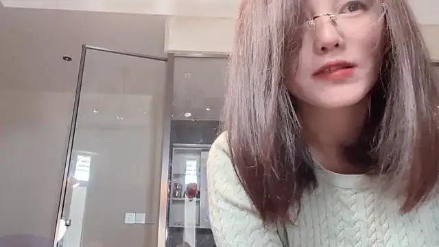 Krismil3 online show from 04.20.26