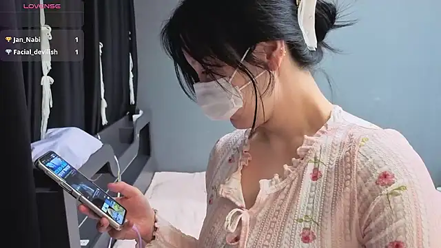 2hyun online show from 03.03.26