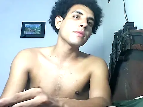 Snapshot of maick5- chatting on 09.24.25 maick5- online show from 09.24.25