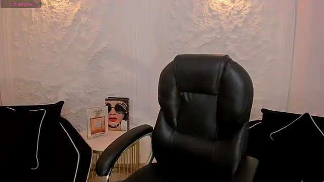 ChloePreston  online show from 02.08.26