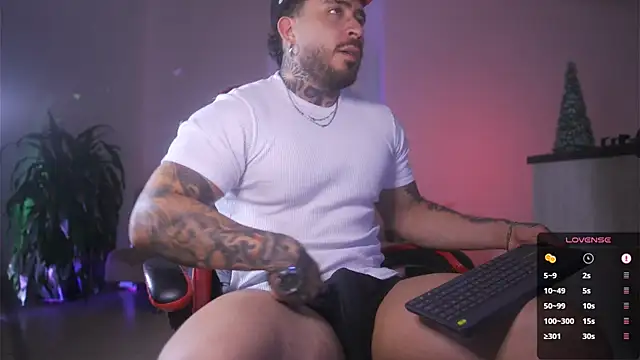 LeoSalvatore  online show from 04.10.26