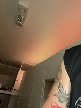 Snapshot of FakkaKaine_ chatting on 02.18.25 FakkaKaine online show from 02.18.25