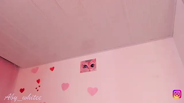 AbyWhitee online show from 09.30.25