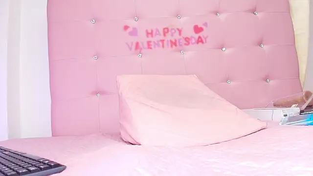 kata hazel online show from 03.20.25