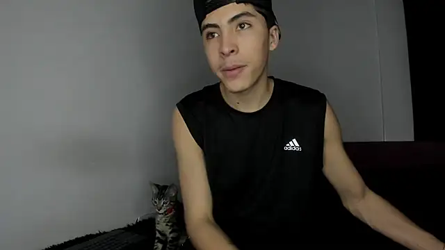 Snapshot of HeellBoy_ chatting on 05.15.26 HeellBoy online show from 05.15.26