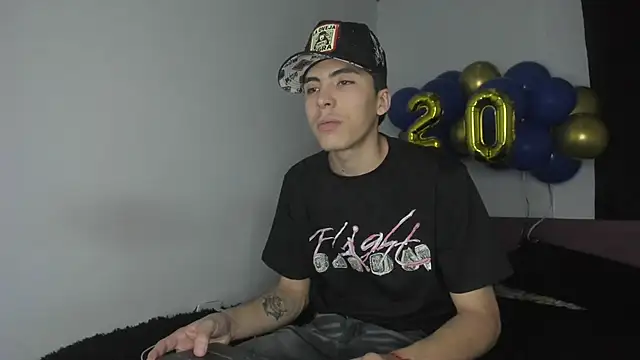 Snapshot of HeellBoy_ chatting on 05.16.26 HeellBoy online show from 05.16.26
