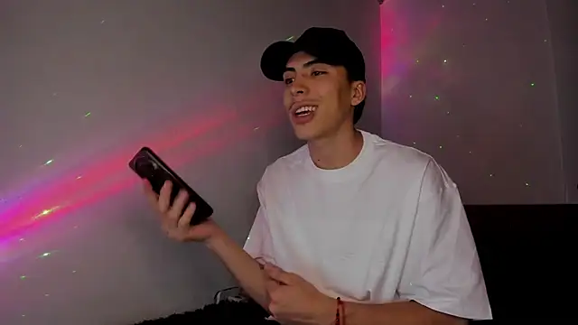 Snapshot of HeellBoy_ chatting on 05.29.26 HeellBoy online show from 05.29.26