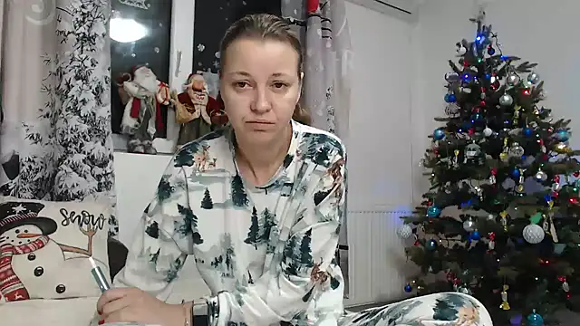 Snapshot of SweetMaddy888 chatting on 01.02.25 SweetMaddy888 online show from 01.02.25