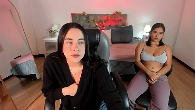 Snapshot of Icysweetcam chatting on 05.12.26 Icysweetcam online show from 05.12.26