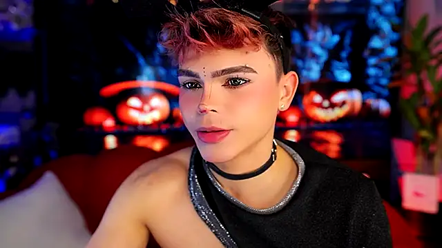 Snapshot of PRINCE_STEV chatting on 10.19.25 PRINCE STEV online show from 10.19.25